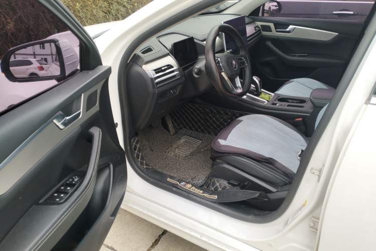 Used BYD Qin Pro 2019 Super Edition 1.5TI Automatic Smart Connect Enjoyment Model China VI Standard