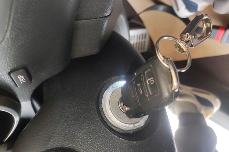 Used Changan Eado 2015 1.6L Manual Junku Model China V Standard