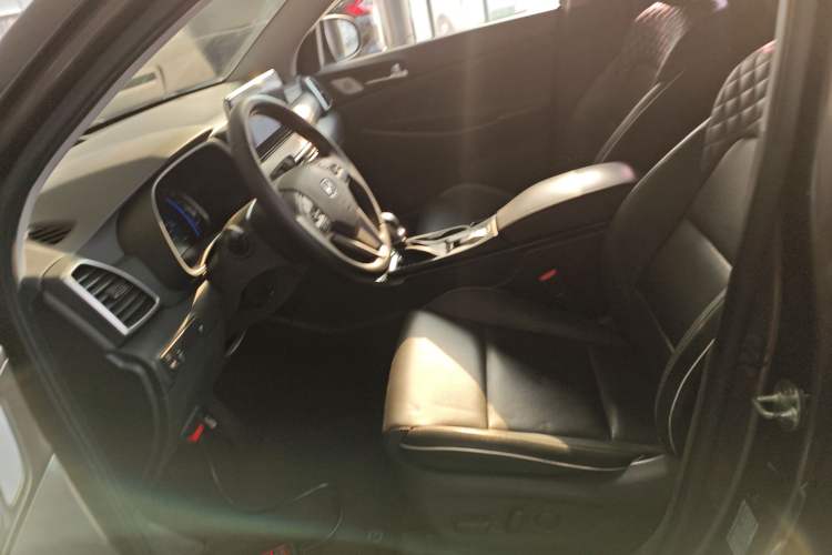 Used Hyundai Tucson 2019 280TGDi Dual-Clutch Two-Wheel Drive Fashion Edition China V Standard