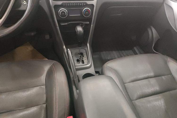 Used Chery Tiggo 3 2014 1.6L CVT ZhiShang Edition
