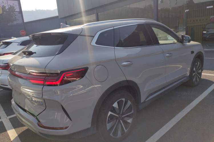 Used BYD Song PLUS New Energy 2025 EV 520km Premium Version