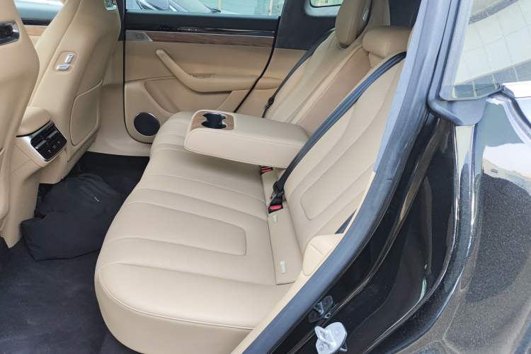 Used Hima Luxeed R7 2024 All-Electric 736 km Ultra
