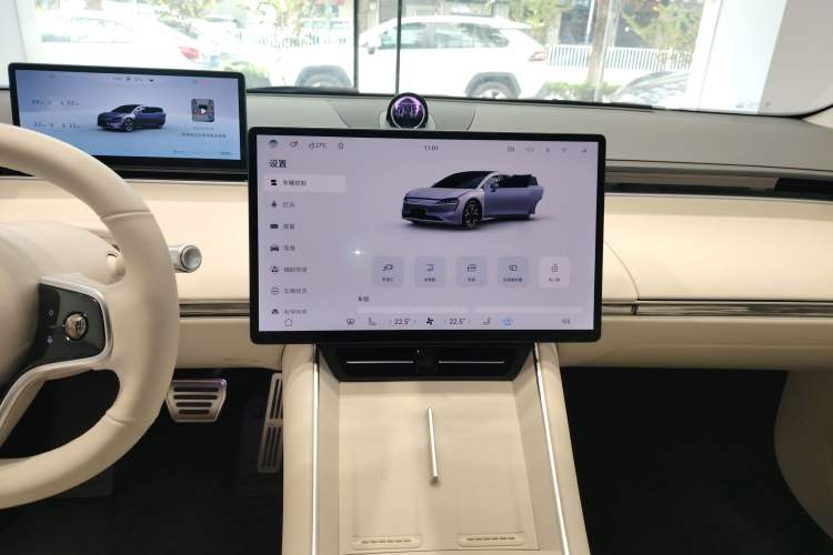 Used Hima Luxeed S7 2025 705 km Pro
