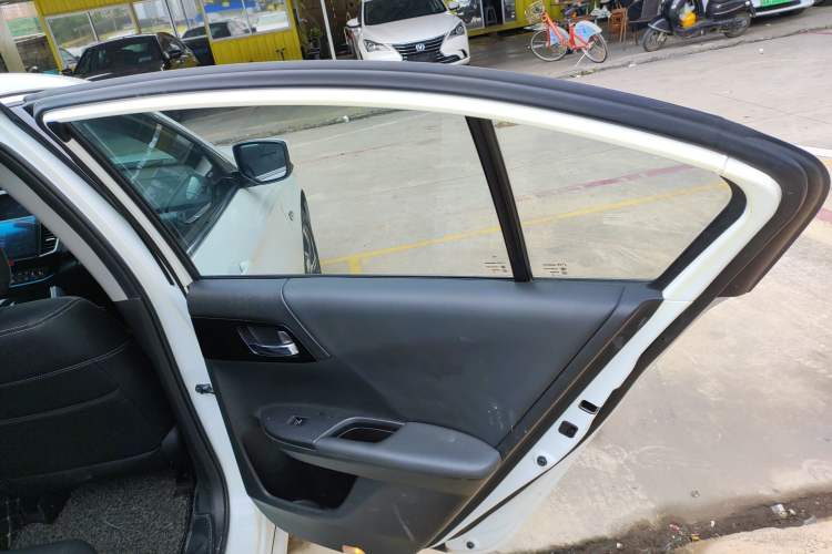 Used Honda Accord 2016 2.0L Comfort Edition
