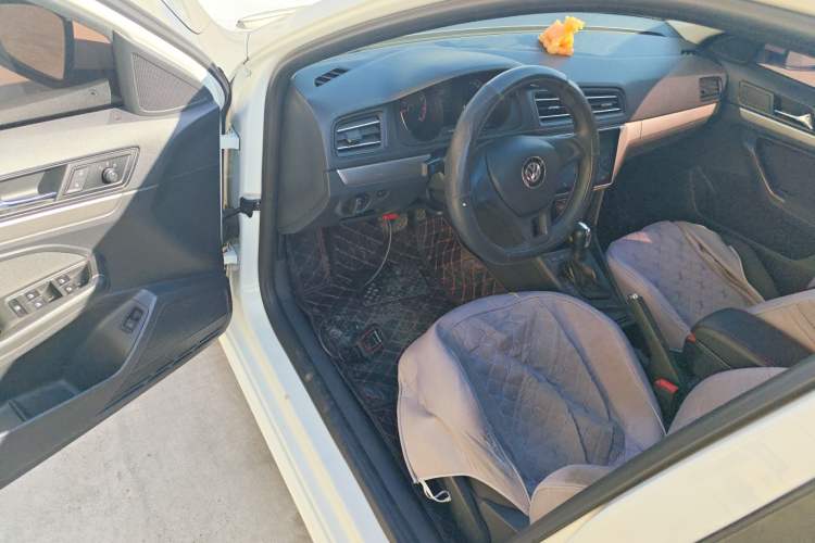 Used Volkswagen Lavida 2019 Lavida Start 1.5L Automatic Trendy Version China VI Standard
