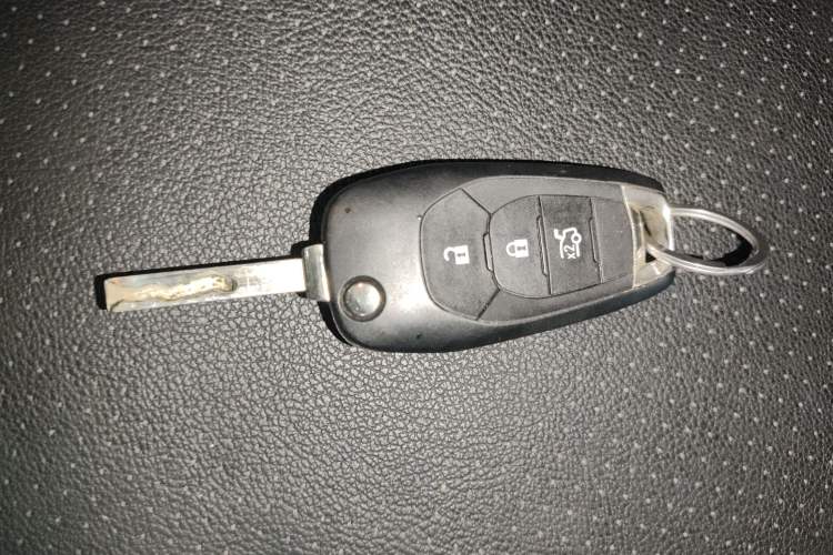 Used Chevrolet Cruze 2017 1.5L Automatic Pioneer Sunroof Edition
