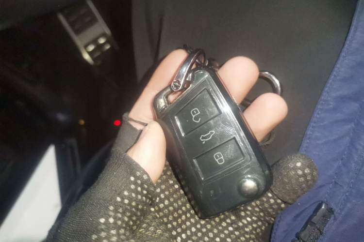 Used Volkswagen Tiguan L 2023 330TSI Automatic Two-Wheel Drive R-Line Enjoyment Edition
