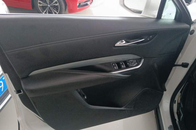 Used Cadillac XT4 2018 28T Two-Wheel Drive Leading Version