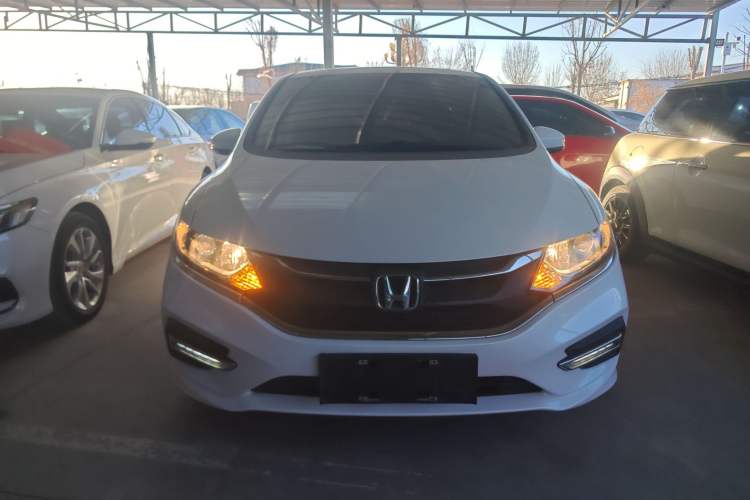 Used Honda Jade 2017 1.8L automatic Comfort version 5 seats

