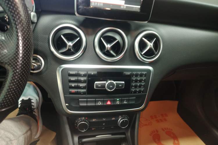 Used Mercedes-Benz A-Class 2015 A 200 Fashion Model

