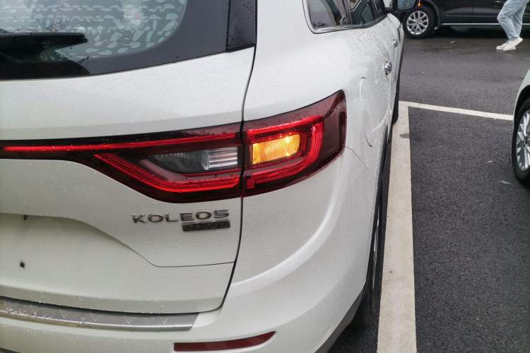 Used Renault Koleos 2017 2.0L Two-Wheel Drive Luxury Edition
