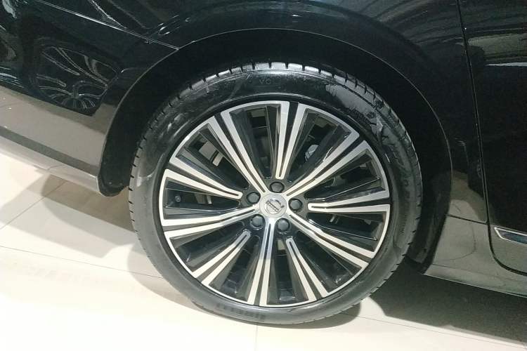 Used Volvo S90 2025 B5 Zhiya Luxury Edition
