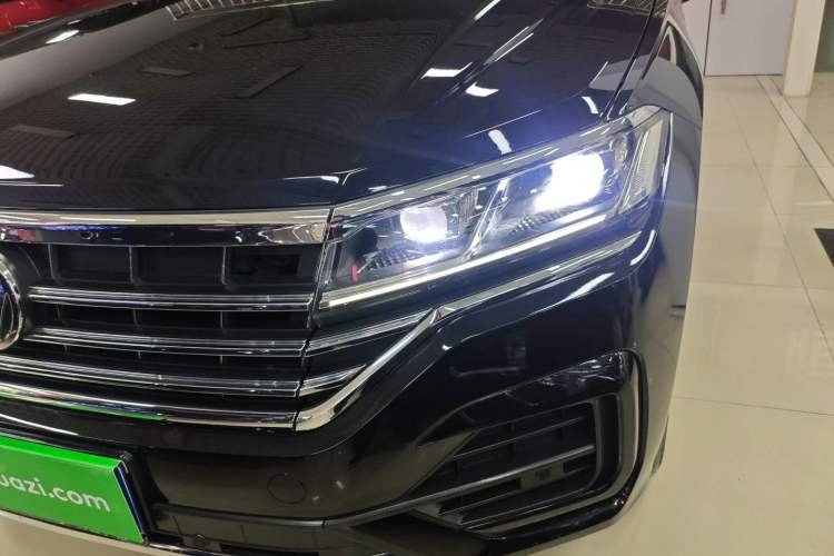 Used Volkswagen Touareg 2020 2.0 TSI RuiShang Edition China VI Standard
