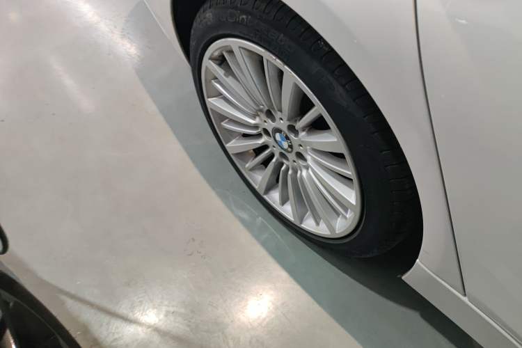 Used BMW 3 Series 2018 320Li Fashion Model
