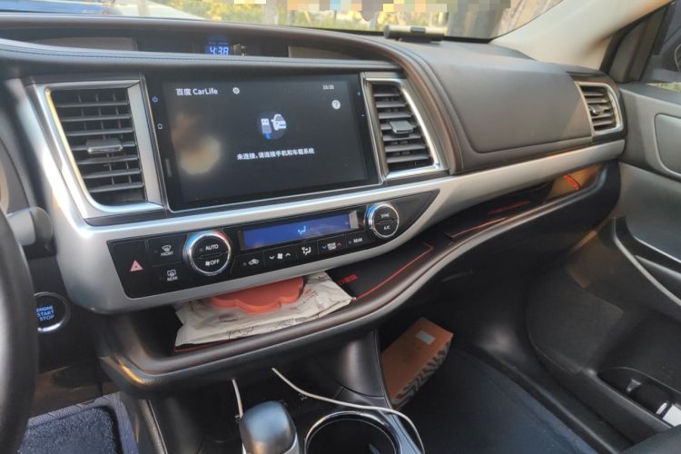 Used Toyota Highlander 2018 2.0T Four-Wheel Drive Prestige Version 7 Seats China V Emission Standard
