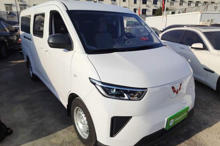 Used Wuling Yangguang 
