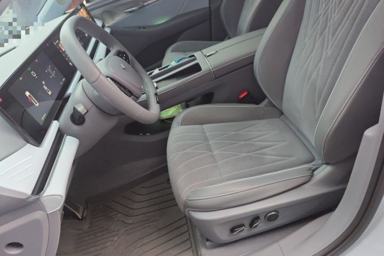 Used VOYAH PASSION 2023 Four-Wheel Drive Standard Edition
