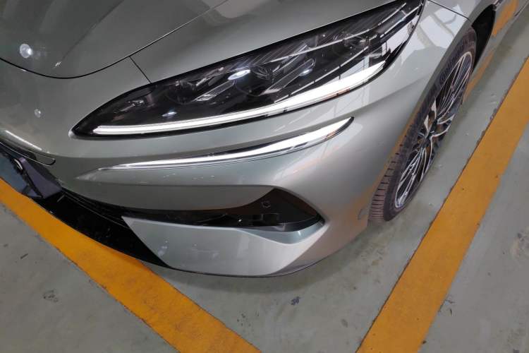 Used Denza Z9GT 2024 1100 Four-Wheel Drive Ultra Version
