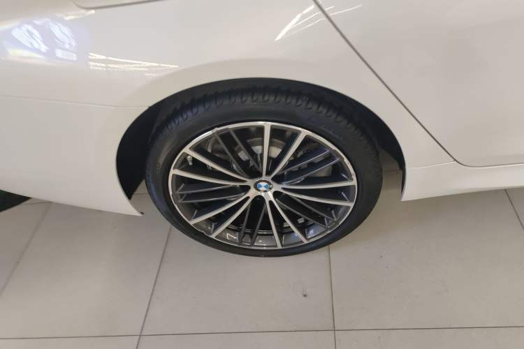 Used BMW 5 Series 2022 Restyled 530Li Leading Edition M Sport Package
