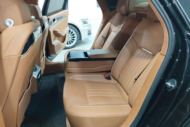 Used Hongqi H9 2023 2.0T Smart Connect Flagship Edition
