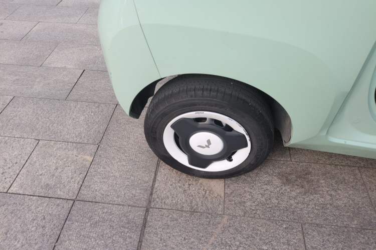 Used Wuling Hongguang MINIEV 2022 Macaron Premium Model – Lithium Iron Phosphate