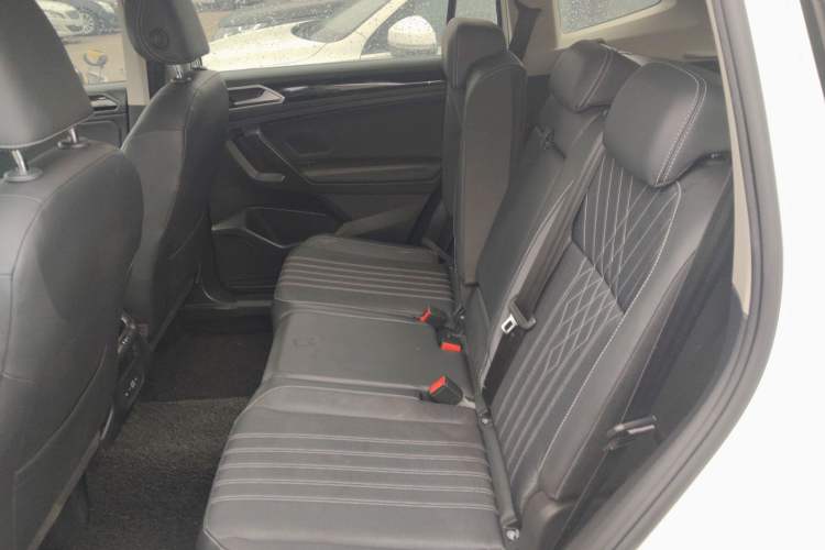 Used Volkswagen Tiguan L 2023 330TSI Automatic Two-Wheel Drive Comfort Edition
