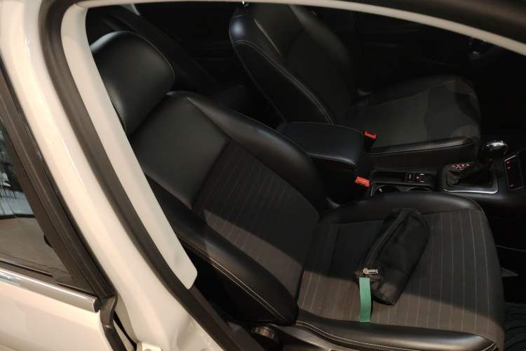 Used Volkswagen Tiguan 2016 280TSI Automatic Two-Wheel-Drive Silk Road Style Edition