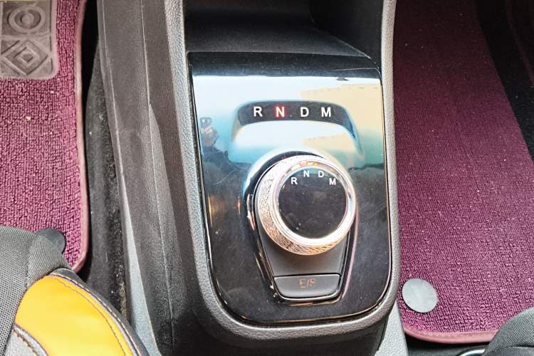 Used Baojun 310 2017 1.5L Automatic Fashion Model