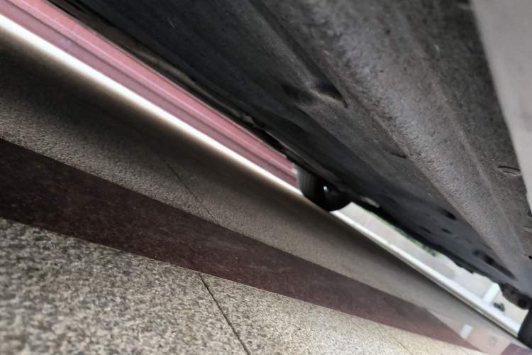 Used Jaguar XFL 2023 XFL 2.0T P250 Two-Wheel-Drive Prestige Luxury Gold Edition
