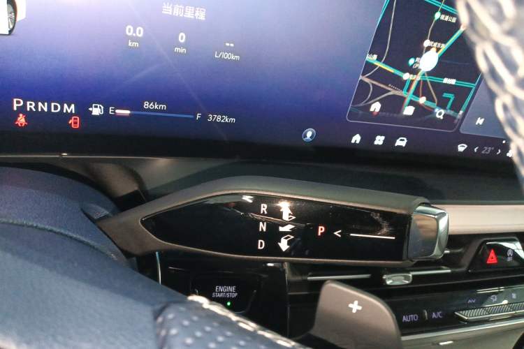 Used Buick Century 2025 2.0T Seven-Seater Yinshi Edition
