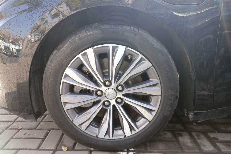 Used Hongqi E-QM5 2022 431 km Charge & Enjoy Edition
