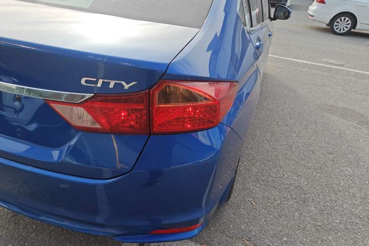 Used Honda City 2015 1.5L CVT Comfort Version
