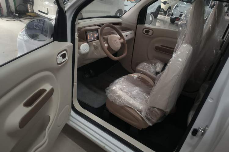 Used Bestune Pony 2026 222km Colorful Horse