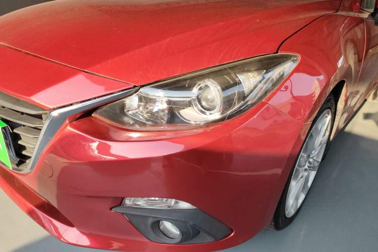 Used Mazda Mazda 3 Axela 2014 Sedan 2.0L Automatic Sport Model