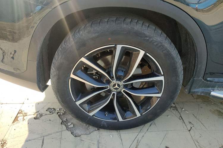 Used Mercedes-Benz GLC 2020 Facelift GLC 300 L 4MATIC Dynamic Edition
