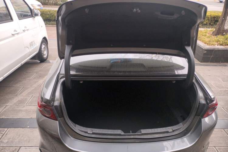 Used Mazda Mazda 3 Axela 2020 2.0L Automatic ZhiXuan Edition
