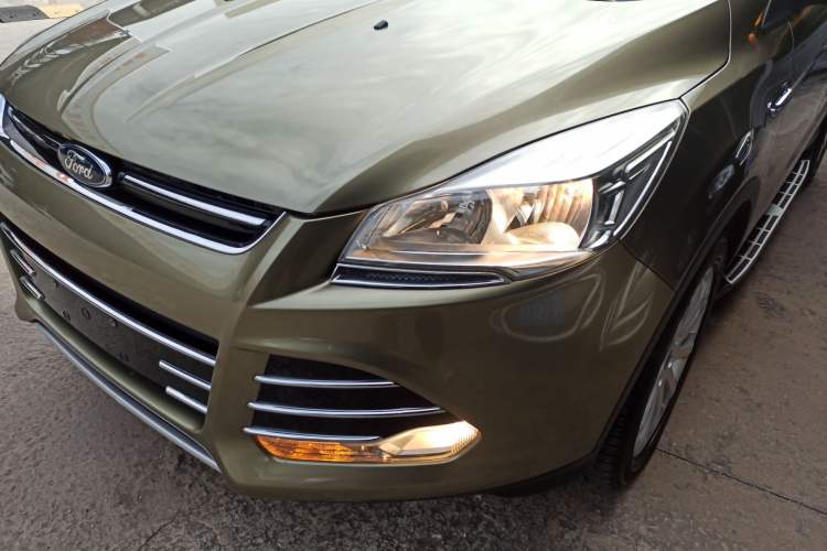 Used Ford Kuga 2015 1.5L GTDi Four-Wheel-Drive Elite Model
