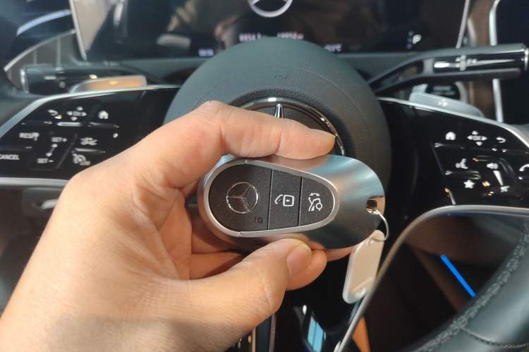 Used Mercedes-Benz E-Class 2025 E 300 L Stylish Model
