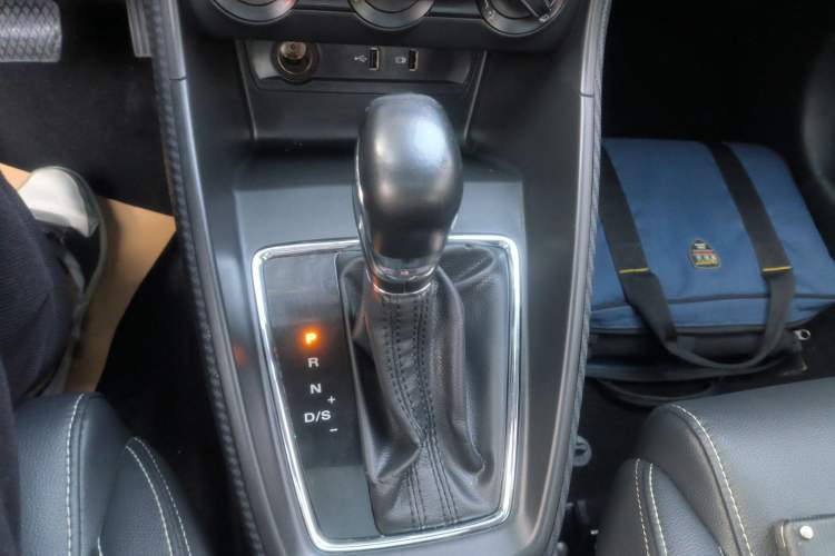 Used MG ZS 2018 1.5L Automatic Luxury Edition China V Standard