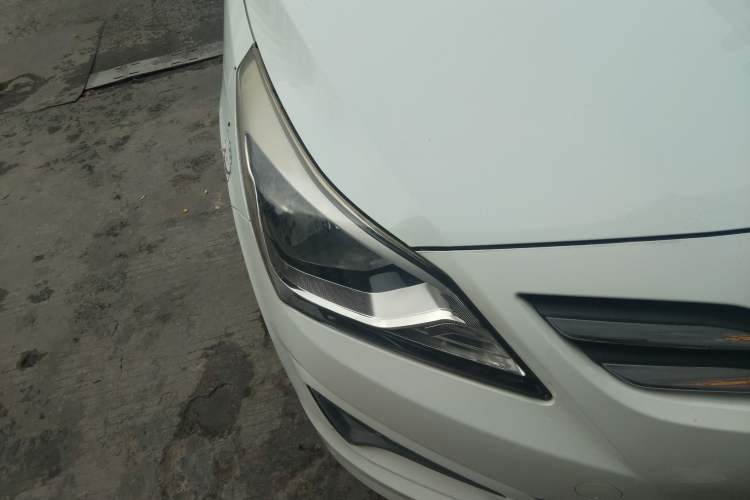 Used Hyundai Verna (older generation) 2014 1.4L Automatic Fashion GS Model