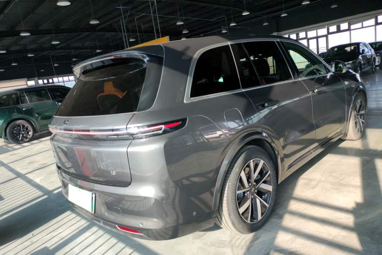 Used Li Auto L8 2023 Pro Model
