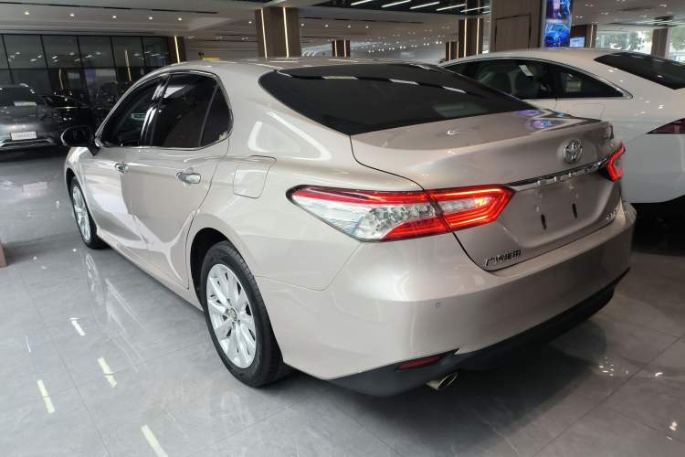 Used Toyota Camry 2019 2.0G Luxury Edition China VI Standard