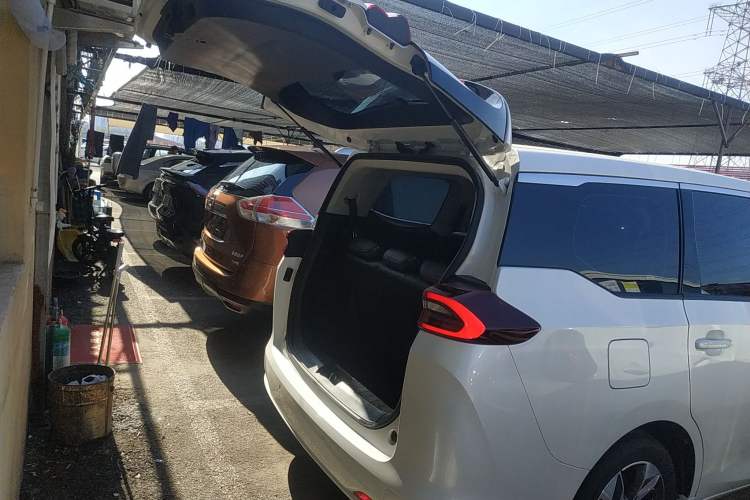 Used GAC Trumpchi M6 2023 PRO 270T DCT Luxury Edition
