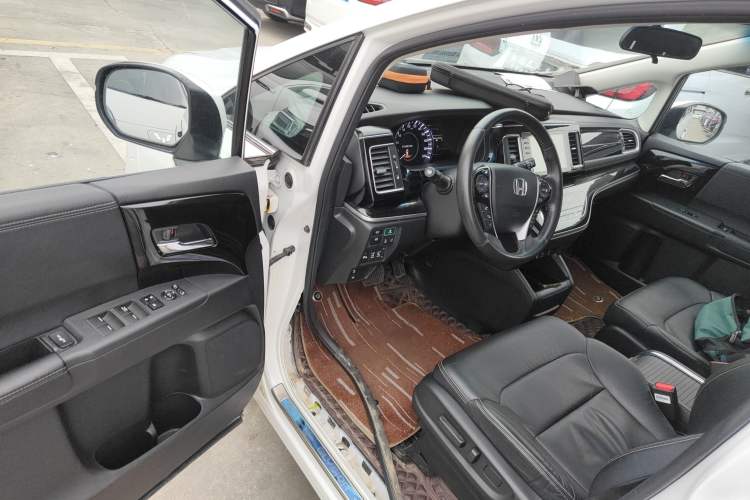 Used Honda Elysion 2019 2.0L Hybrid Luxury Edition
