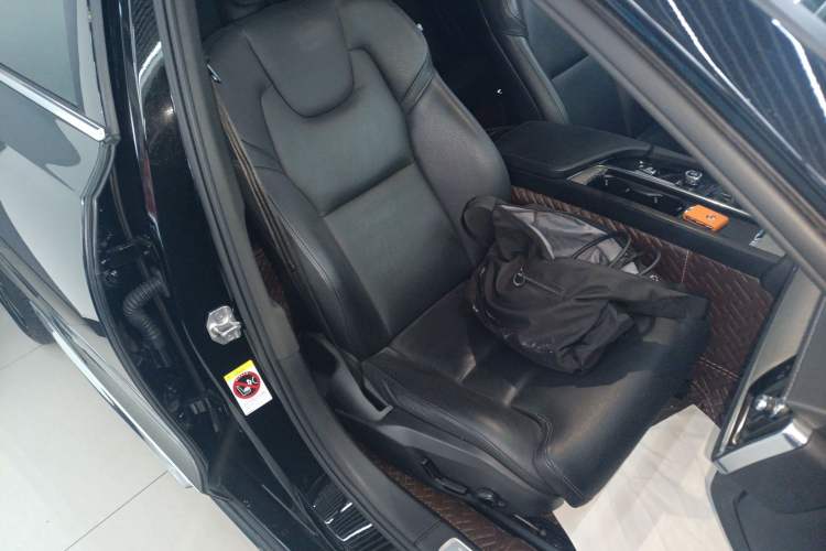 Used Volvo S90 2022 B5 Zhiyuan Luxury Edition