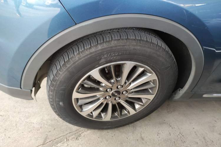 Used Lincoln Nautilus 2019 2.0T Two-Wheel Drive Luxury Edition China VI Standard
