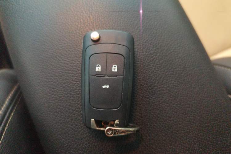 Used Chevrolet Monza 2020 320 Automatic Enjoyment Edition