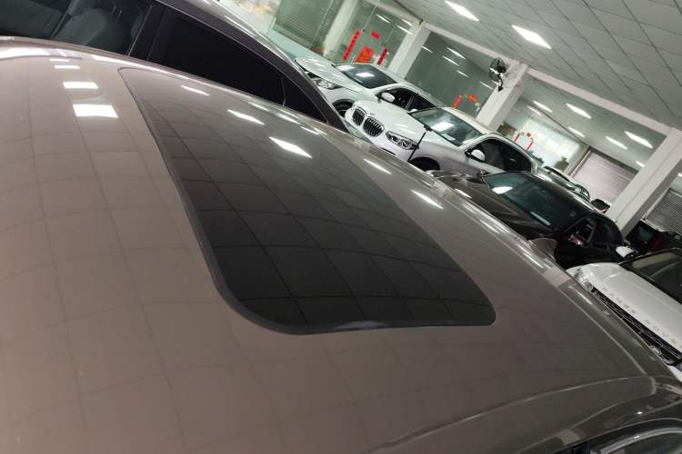 Used Volkswagen Sagitar 2017 230TSI Automatic Comfort Version
