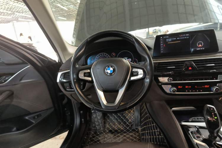 Used BMW 5 Series 2019 Facelifted 525Li Luxury Package