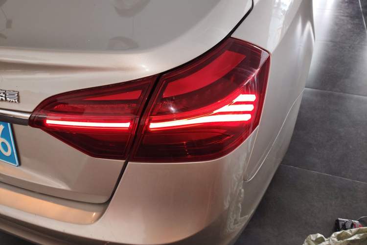 Used Geely Auto Emgrand 2018 1.5L CVT Upward Connect Edition
